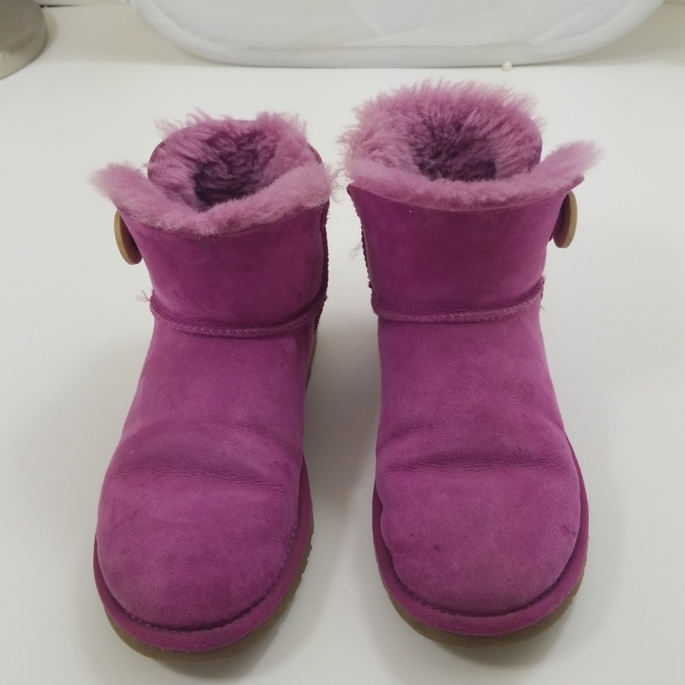 Ugg boots size 6